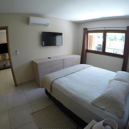 Aparthotel Los Laureles Немби Экстерьер фото